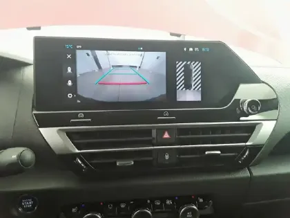 Photo 14 Citroën C4 e- X 136 ch Automatique