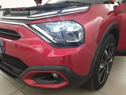 Photo 18 Citroën C4 e- X 136 ch Automatique