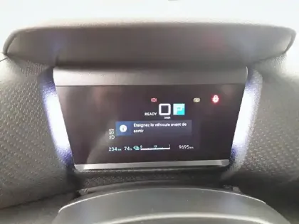 Photo 12 Citroën C4 e- X 136 ch Automatique