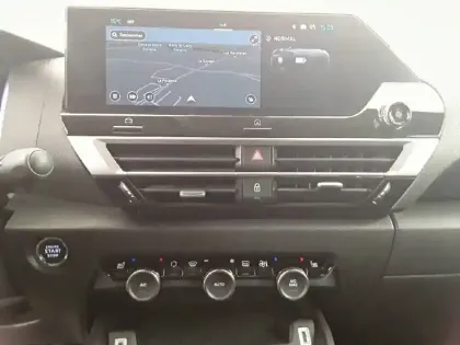 Photo 13 Citroën C4 e- X 136 ch Automatique