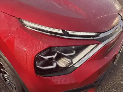 Photo 15 Citroën C4 e- 136 ch Automatique