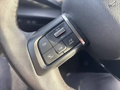 Photo 37 Citroën C4 e- 136 ch Automatique