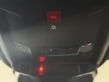 Photo 26 Peugeot 2008  Hybrid 145 e-DCS6