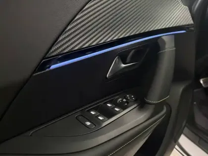 Photo 13 Peugeot 2008  Hybrid 145 e-DCS6