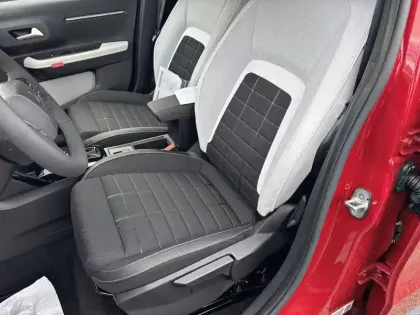 Photo 10 Citroën C3  Hybride 110 ch e-DCS6