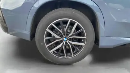 Photo 14 BMW X1 i eDrive20 204ch BVA