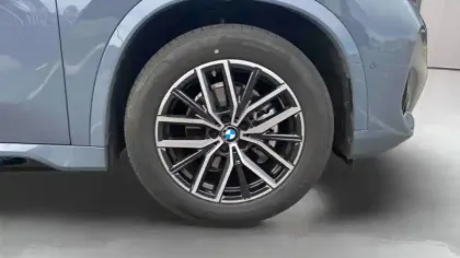 Photo 13 BMW X1 i eDrive20 204ch BVA