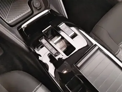 Photo 34 Citroën C4  PureTech 130 S&S EAT8