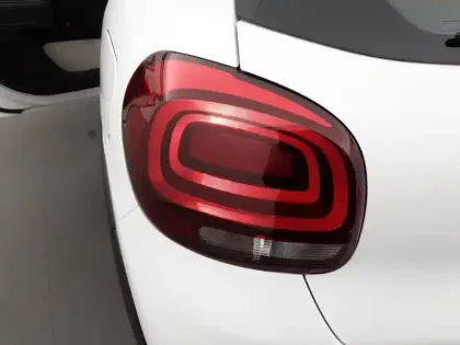 Photo 16 Citroën C3  PureTech 83 S&S BVM5