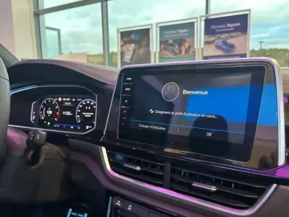 Photo 35 Volkswagen T-roc  Cabriolet 1.5 TSI EVO2 150 Start/Stop DSG7