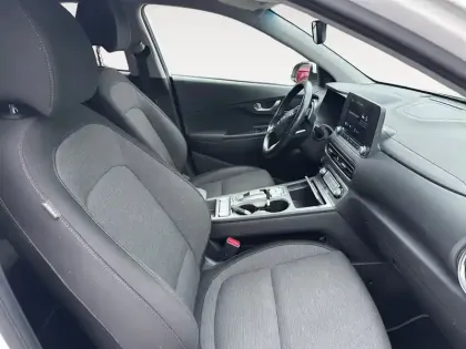 Photo 10 Hyundai Kona  Electrique 39 kWh - 136 ch