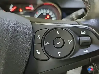 Photo 28 Opel Crossland X  1.2 Turbo 110 ch