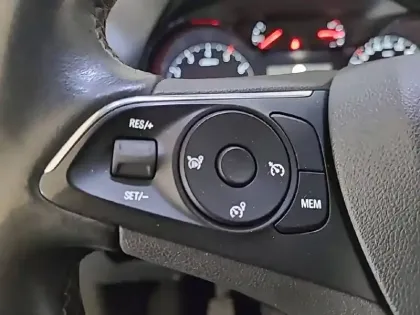 Photo 27 Opel Crossland X  1.2 Turbo 110 ch