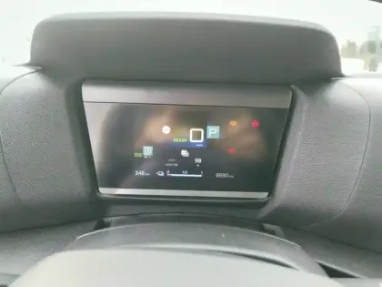 Photo 9 Citroën C4 e- 136 ch Automatique