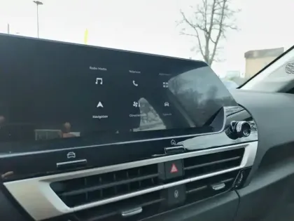 Photo 20 Citroën C4 e- 136 ch Automatique