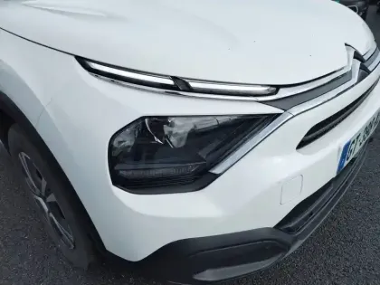 Photo 15 Citroën C4 e- 136 ch Automatique