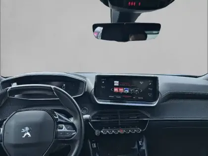 Photo 51 Peugeot 2008  BlueHDi 110 S&S BVM6