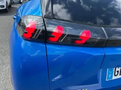 Photo 16 Peugeot 2008  BlueHDi 110 S&S BVM6