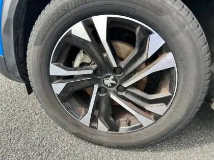 Photo 34 Peugeot 2008  BlueHDi 110 S&S BVM6