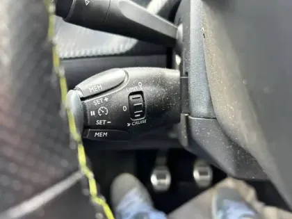 Photo 20 Peugeot 2008  BlueHDi 110 S&S BVM6