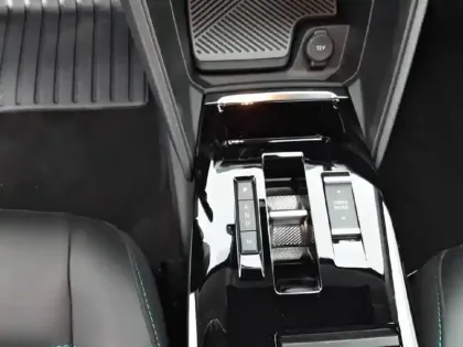 Photo 13 Citroën C4  BlueHDi 130 EAT8