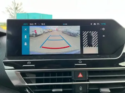 Photo 18 Citroën C4  Hybride 136 e-DCS6