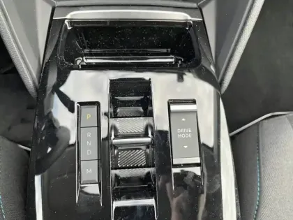 Photo 13 Citroën C4  Hybride 136 e-DCS6