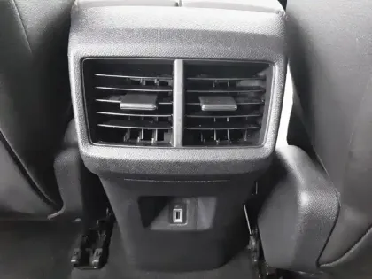 Photo 19 Citroën C5 aircross  Hybride Rechargeable 225 S&S e-EAT8