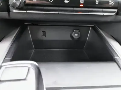 Photo 23 Citroën C5 aircross  Hybride Rechargeable 225 S&S e-EAT8