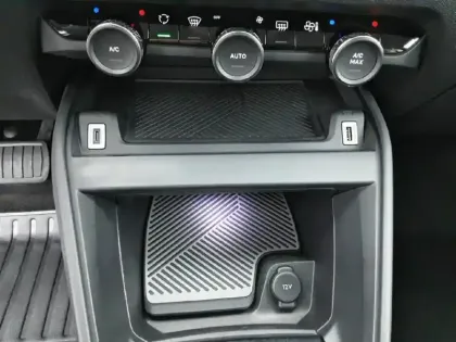 Photo 23 Citroën C4  BlueHDi 130 S&S EAT8