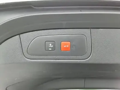 Photo 14 DS DS 7 DS7 Crossback Hybride E-Tense 300 EAT8 4x4