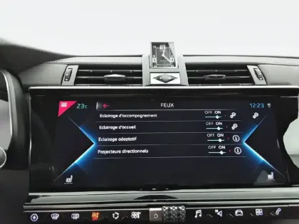 Photo 35 DS DS 7 DS7 Crossback Hybride E-Tense 300 EAT8 4x4