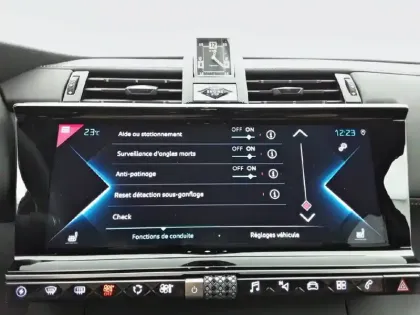 Photo 32 DS DS 7 DS7 Crossback Hybride E-Tense 300 EAT8 4x4