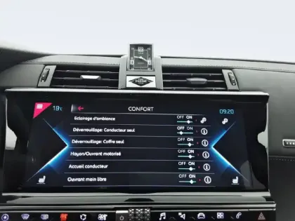 Photo 31 DS DS 7 DS7 Crossback Hybride E-Tense 225 EAT8