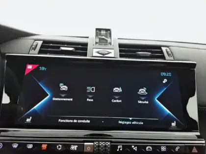 Photo 110 DS DS 7 DS7 Crossback Hybride E-Tense 225 EAT8
