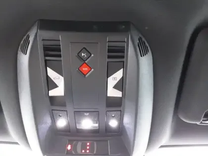 Photo 27 DS Ds 7 DS7 Crossback Hybride E-Tense 225 EAT8