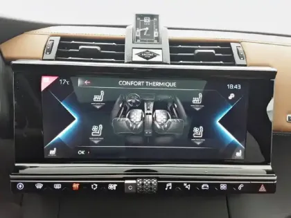 Photo 26 DS Ds 7 DS7 Crossback Hybride E-Tense 225 EAT8