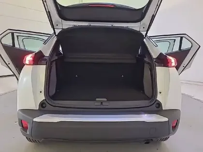 Photo 5 Peugeot 2008  PureTech 100 S&S BVM6