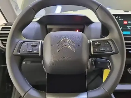 Photo 8 Citroën C4  PureTech 100 BVM6