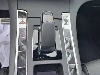 Photo 13 DS Ds 7 DS7 Crossback Hybride E-Tense 300 EAT8 4x4