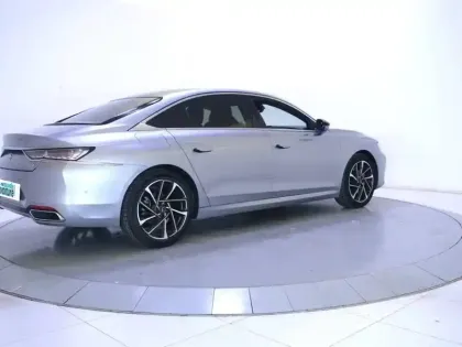 Photo 105 DS DS 9  Hybride E-Tense 225
