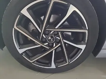 Photo 35 DS DS 9  Hybride E-Tense 225