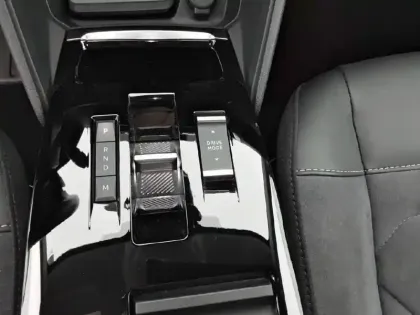 Photo 13 Citroën C4  X PureTech 130 S&S EAT8