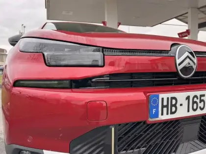 Photo 15 Citroën C4 e- 156 ch autonomie etendue  Automatique