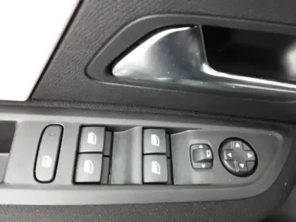 Photo 17 Citroën C4  PureTech 100 BVM6