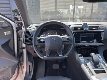 Photo 8 DS Ds 7  Hybride Rechargeable E-Tense 225 EAT8