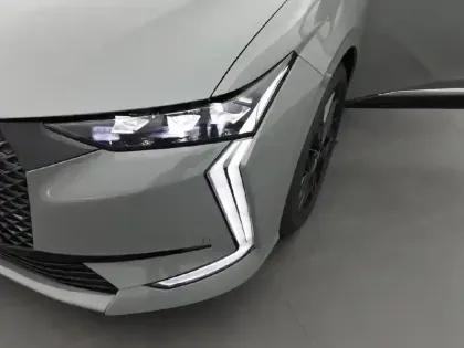 Photo 15 DS DS 4  BlueHDi 130 EAT8