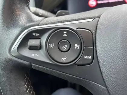 Photo 18 Opel Grandland  Hybrid 225 ch BVA8