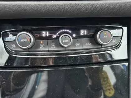 Photo 20 Opel Grandland  Hybrid 225 ch BVA8