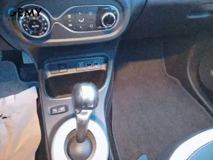 Photo 13 Renault Twingo  III Achat Intégral - 21